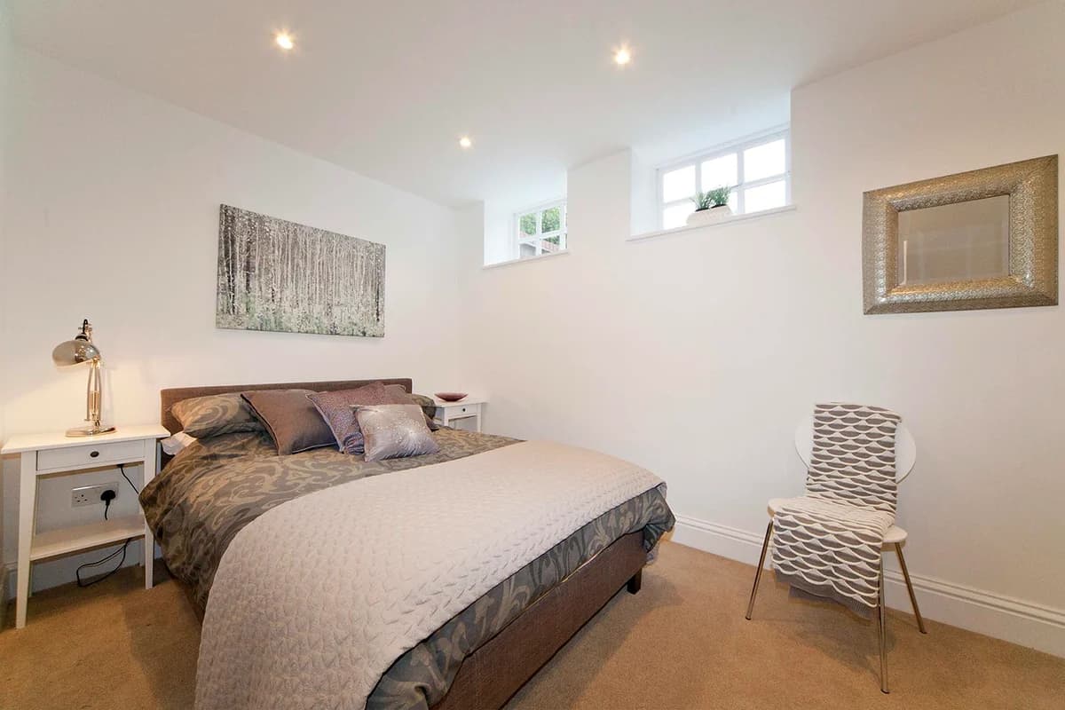 Asquith House, Birmingham: a bedroom