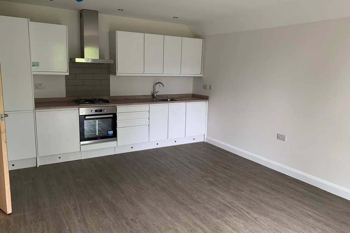 Oakly Court, Redditch: a kitchen